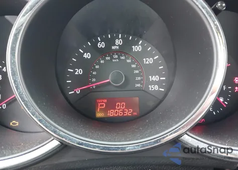 2012 Kia Sorento Lx z USA, uszkodzony, nr VIN 5XYKTDA62CG282344